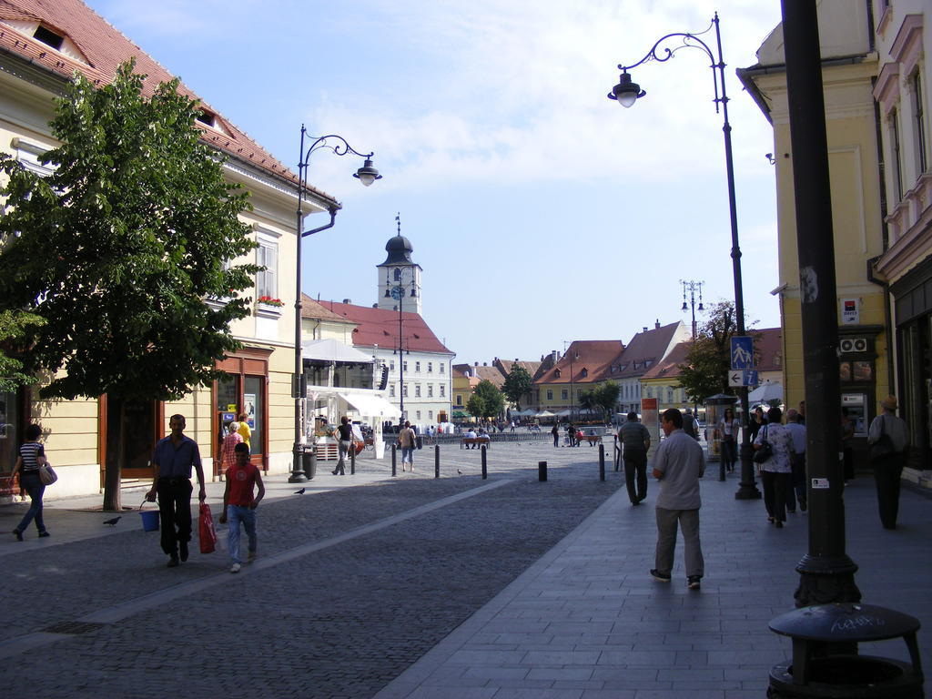 Garsoniera Central Nagyszeben Szoba fotó